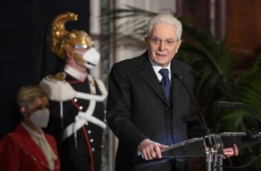 Covid, Mattarella “Ruolo cruciale svolto da sanità e volontariato”