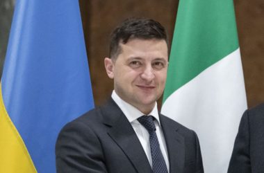 Ucraina, Zelensky “Non abbiamo paura della Russia, non cediamo nulla”