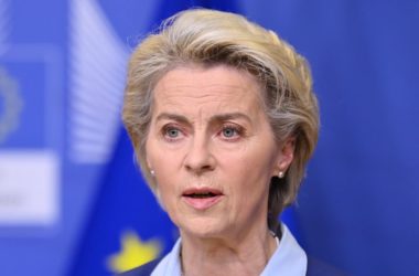 Ucraina, Von Der Leyen “Completeremo rapidamente pacchetto sanzioni”