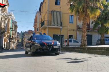 Stroncato traffico di droga nel Catanese, 15 misure cautelari