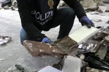 Operazione antidroga polizia di Bologna, sequestrati 760 kg cocaina