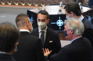 Ucraina, Di Maio “L’Ue e la Nato parlano con una sola voce”