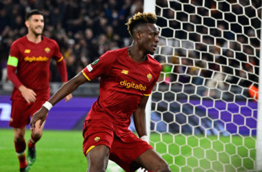 Abraham-gol al 91°, 1-1 col Vitesse e Roma ai quarti