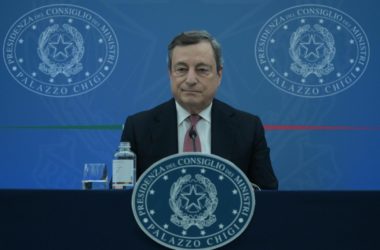 Energia, Draghi: “Interveniamo per aiutare le famiglie e le imprese”