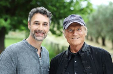 Torna Don Matteo, Terence Hill passa il testimone a Raoul Bova