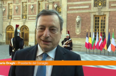 Ucraina, Draghi “Italia e Francia allineate con il resto dell’Ue”