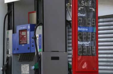 Carburanti, dal Cdm via libera alla proroga per il taglio delle accise fino all’8 luglio