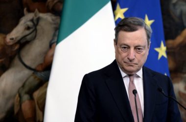 Vaccino, Draghi “L’Italia donerà altri 31 milioni di dosi”