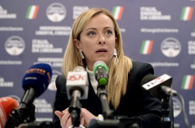 Ucraina, Meloni “Governo privo di visione, posizione Italia non chiara”