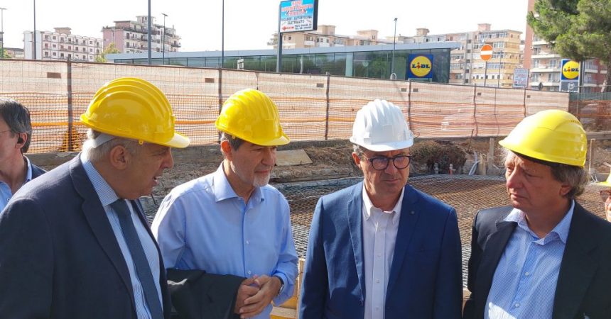 Musumeci-Lagalla a cantiere Viale Regione a Palermo “Riapre a settembre”