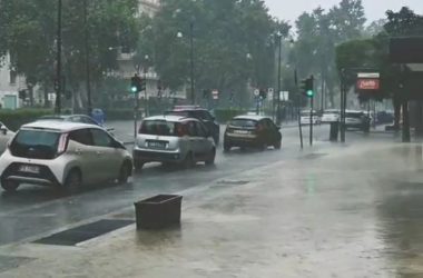 Maltempo, nubifragio a Palermo con disagi e strade allagate