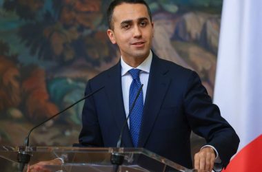 Di Maio “Renzi e Calenda due estremisti che aiutano la destra”