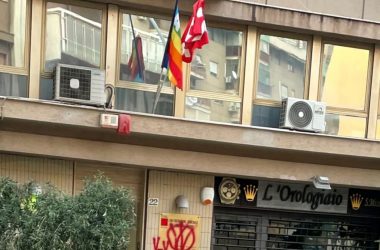 Imbrattata con scritte offensive la sede regionale della Cgil a Palermo