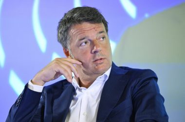 Renzi “Messe da parte le velleità personali, idee al centro”