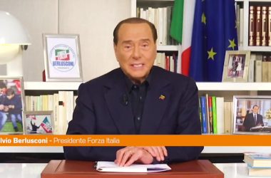 Berlusconi “Ripristineremo il poliziotto di quartiere”