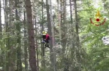 Vigili del fuoco salvano tre donne in Toscana