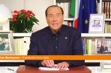 Berlusconi “Puntare sull’autosufficienza energetica”