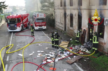 Incendio in abitazione a Vicenza, trovato cadavere carbonizzato