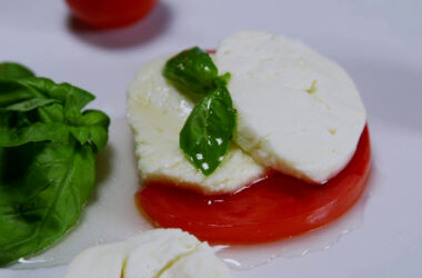 In aumento la produzione di mozzarella di bufala campana Dop