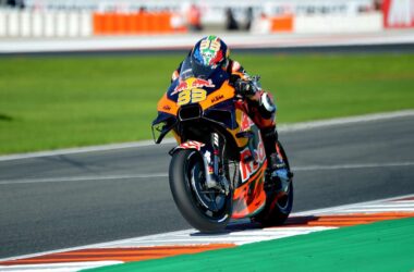 Binder vince la sprint race a Jerez, Bagnaia secondo