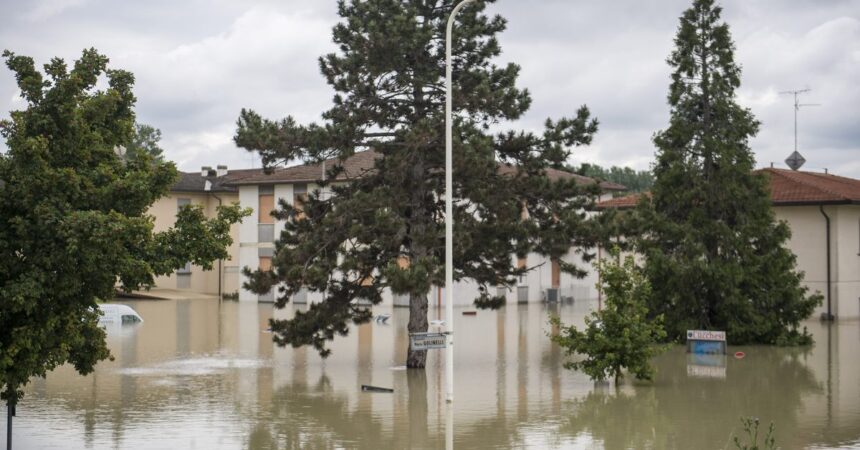 Alluvione in Emilia Romagna, 23 mila gli sfollati