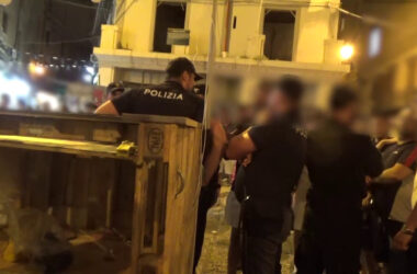 Forze dell’ordine presidiano la Vucciria a Palermo