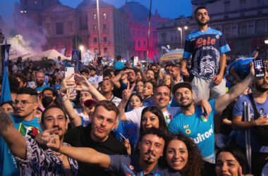 Il Pallone Racconta – Feste, lacrime e spareggio