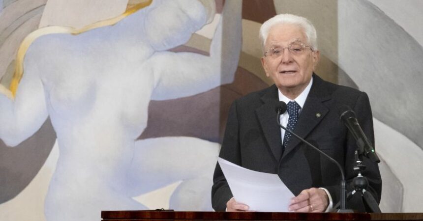 Mattarella “Coltivare la memoria per combattere nostalgie autoritarie”