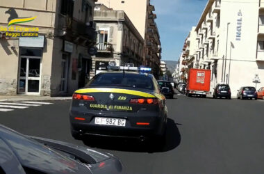 Frode ad anziana a Reggio Calabria, sequestrati 400 mila euro a coppia