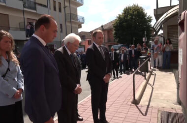 Incidente ferroviario, Mattarella rende omaggio alle vittime