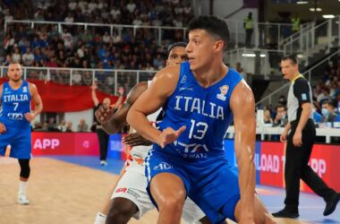 L’Italbasket rimonta da -16 e batte la Serbia ai Mondiali