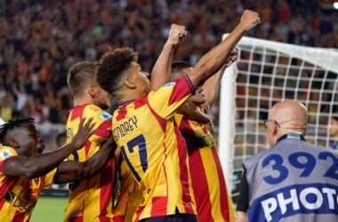 Lecce batte Salernitana 2-0, salentini imbattuti