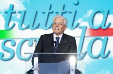 Scuola, Mattarella “E’ la più importante risposta al degrado”