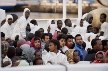 Espulsioni più facili per immigrati irregolari