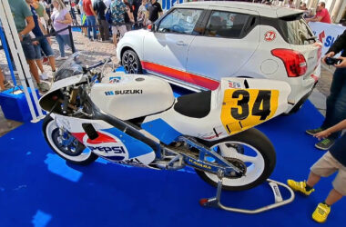 Suzuki, una livrea speciale dedicata a Kevin Schwantz