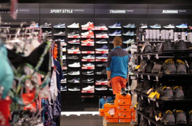 Commercio, saldi in linea con il 2022 per 6 imprese su 10