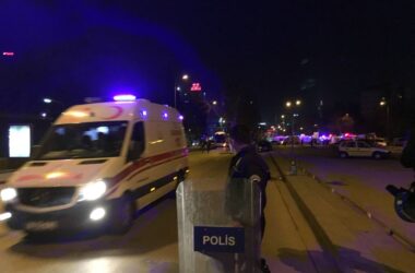 Turchia, attentato al Ministero dell’Interno. Kamikaze si fa esplodere