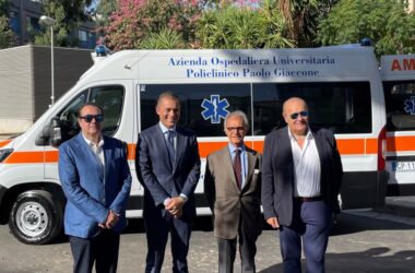 Policlinico di Palermo, consegnata l’ambulanza donata da Enav