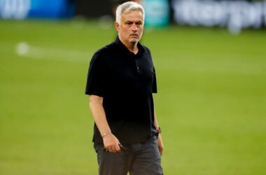 Mourinho “Scommesse? Mi fido dei miei, Smalling non ci sarà”