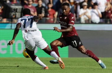 Pirotecnico 2-2 tra Salernitana e Cagliari