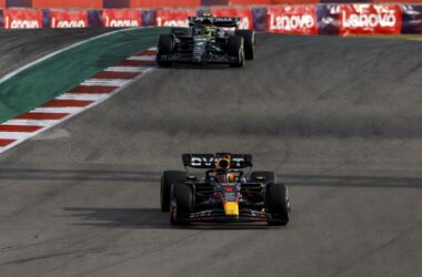 Verstappen vince il Gp Usa su Hamilton e Norris, Sainz 4°