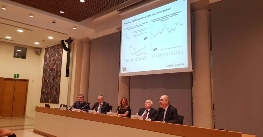 Intesa Sanpaolo, 95% famiglie indipendente finanziariamente