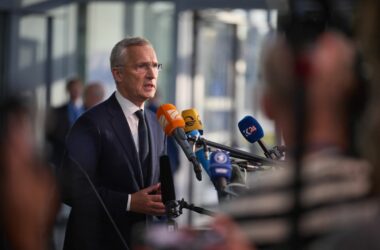 Stoltenberg “Potenziali tensioni in Kosovo e Bosnia-Erzegovina”