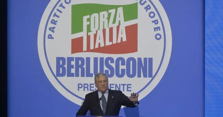 Forza Italia apre congresso e punta allo spazio tra Meloni e Schlein