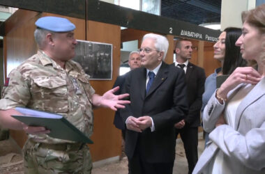 Mattarella visita il vecchio aeroporto di Nicosia