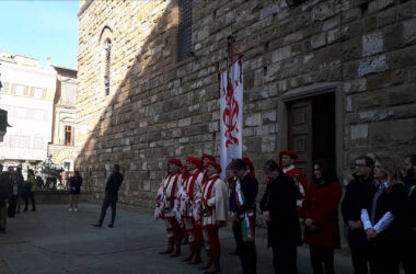 Crollo a Firenze, minuto di silenzio per le vittime