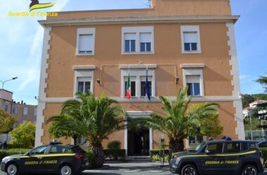 In auto con 18 kg di cocaina, arrestati due corrieri in Liguria