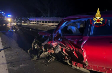 Incidenti stradali, scontro frontale tra due auto a Potenza