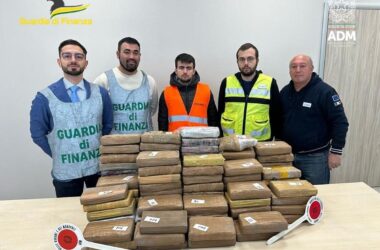 Sequestrati 116 kg di cocaina nell’interporto di Vado Ligure