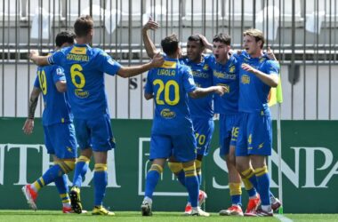 Il Frosinone vince 1-0 a Monza e si avvicina alla salvezza